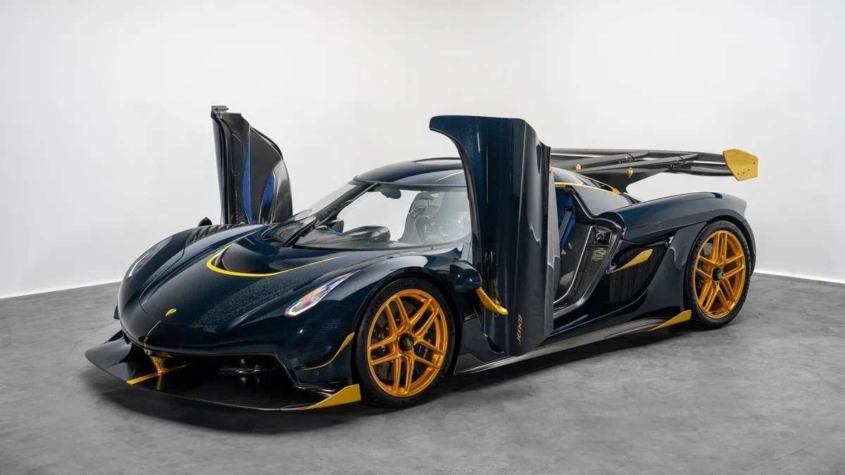 2025 Koenigsegg Jesko Attack