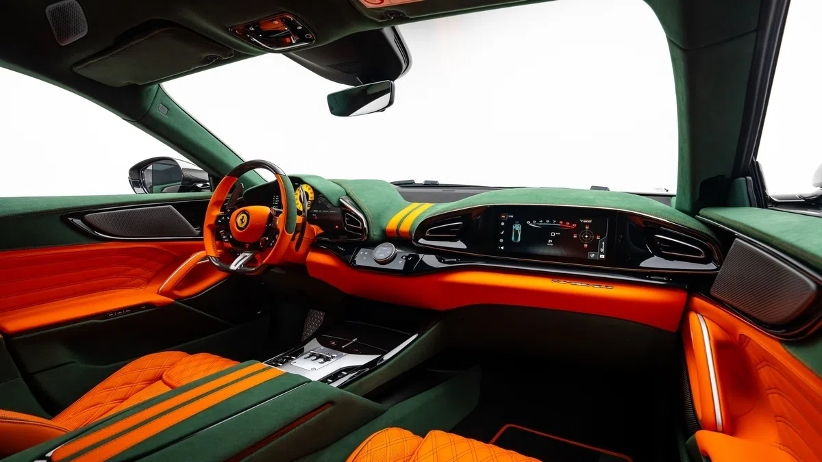 2025 Ferrari Purosangue ESTESO interior, dashboard