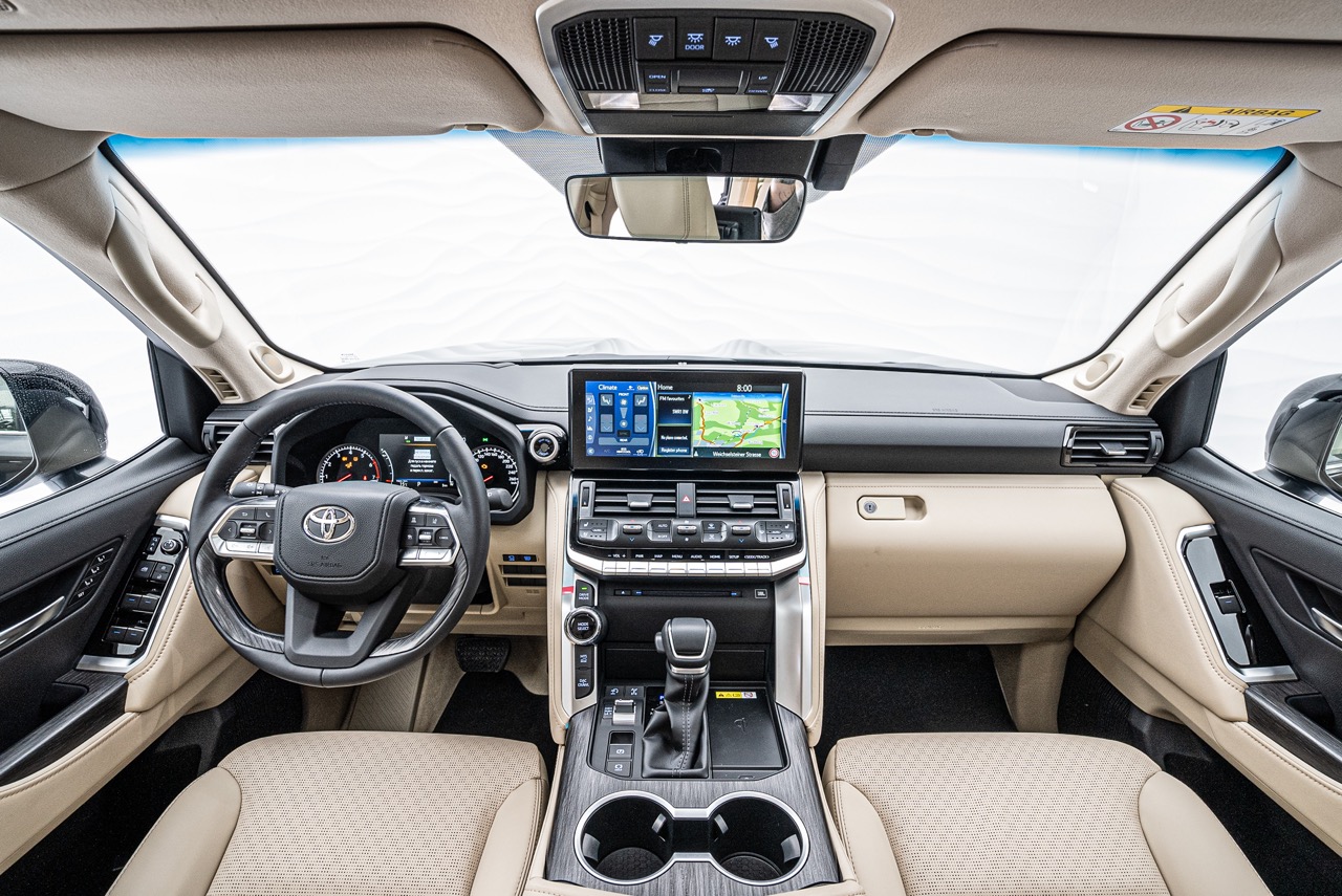 2026 Toyota Land Cruiser 300 Armored, 14/16