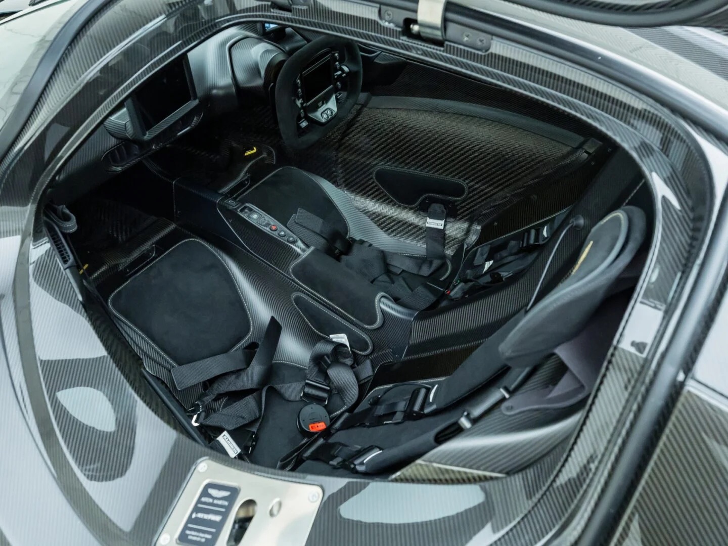 2023 Aston Martin Valkyrie, 5/41