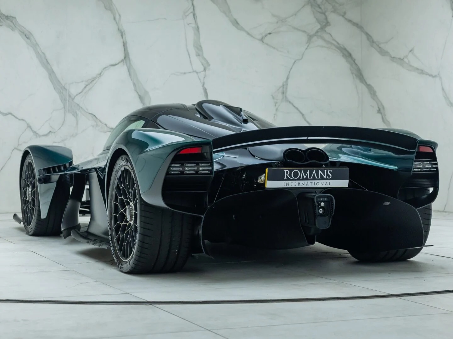 2023 Aston Martin Valkyrie, 7/41
