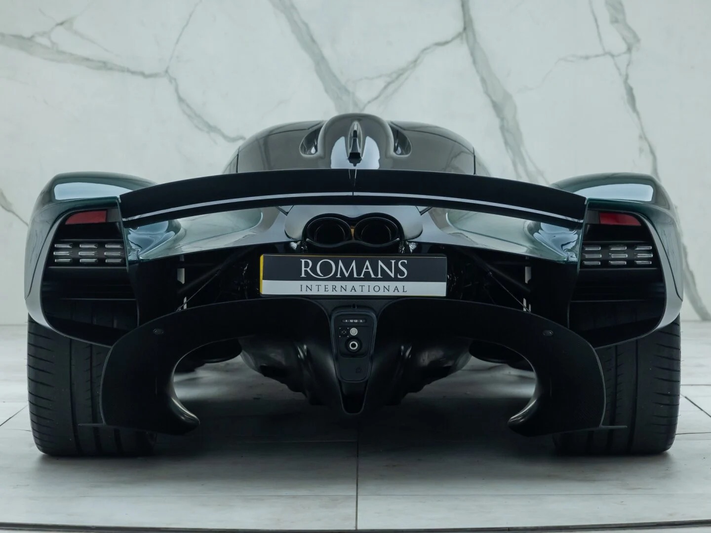 2023 Aston Martin Valkyrie, 11/41