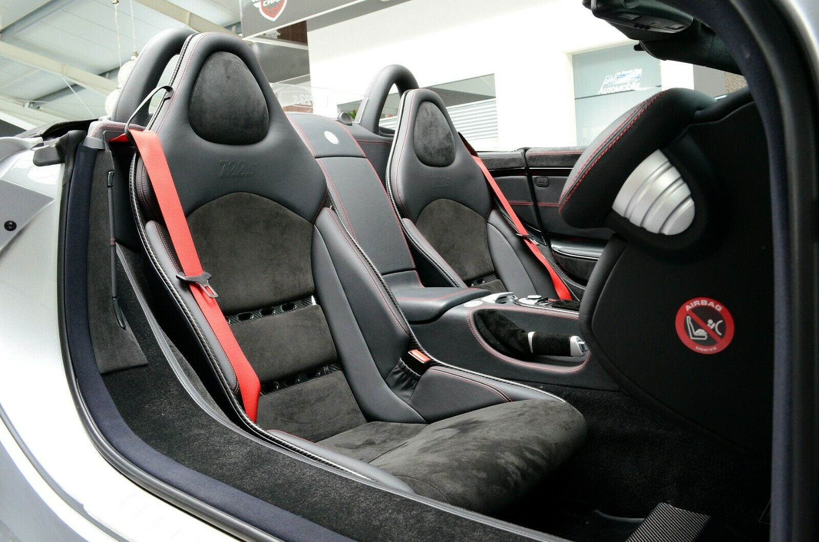 2009 Mercedes-Benz SLR McLaren Roadster 722 S Edition 1 of 150, 2/20