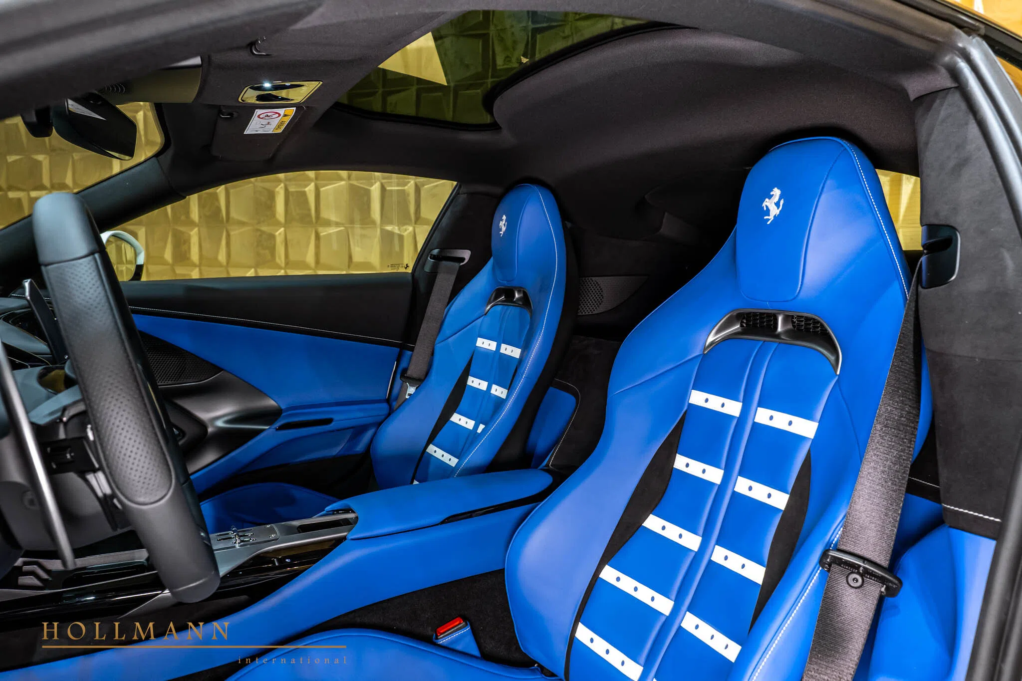 2026 Ferrari 12Cilindri interior, seats, Azzurro Santorini