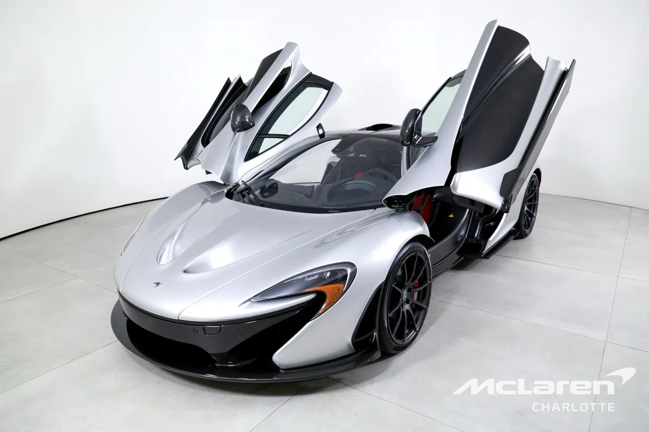 2015 McLaren P1