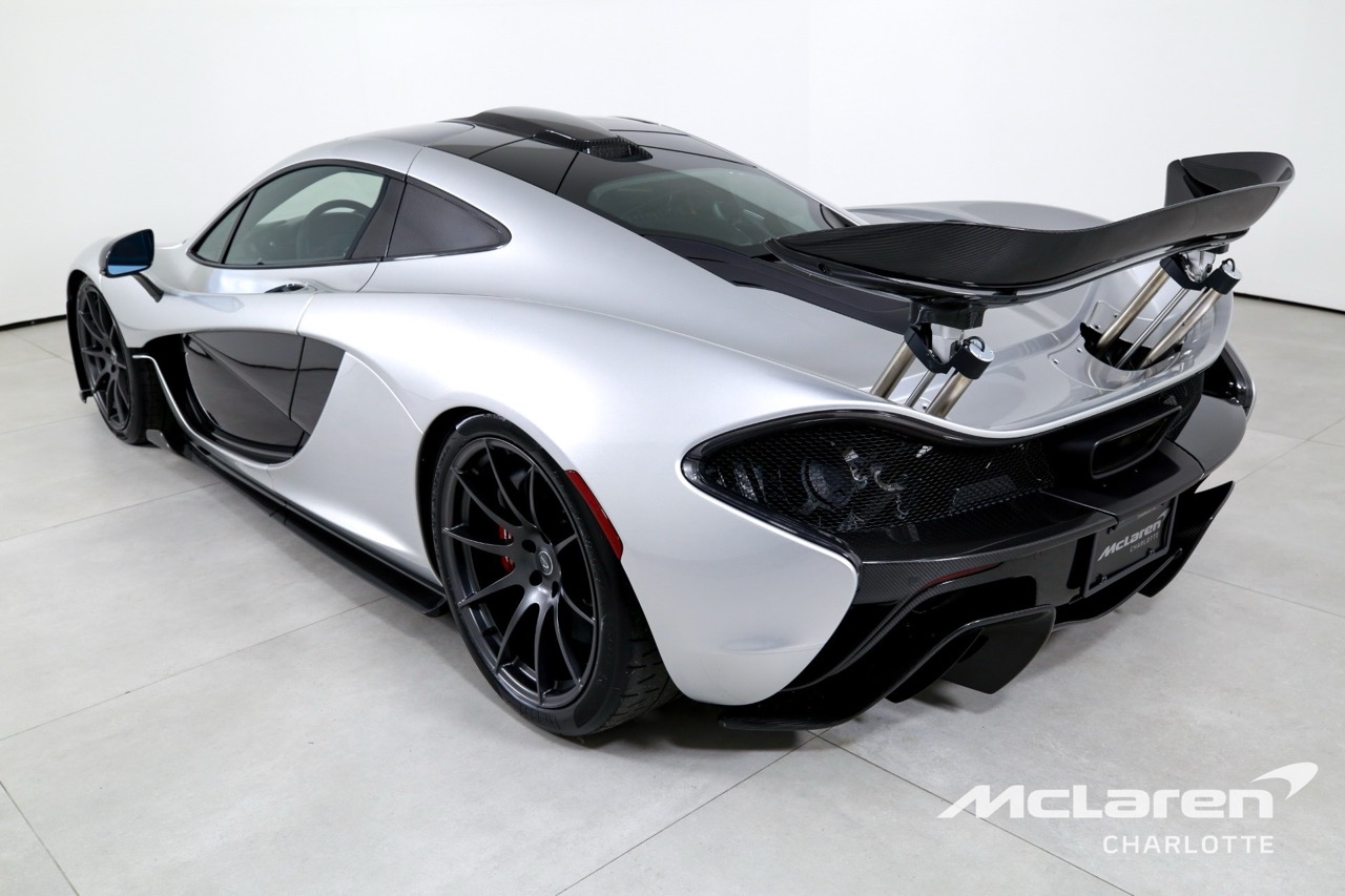 2015 McLaren P1, 3/12