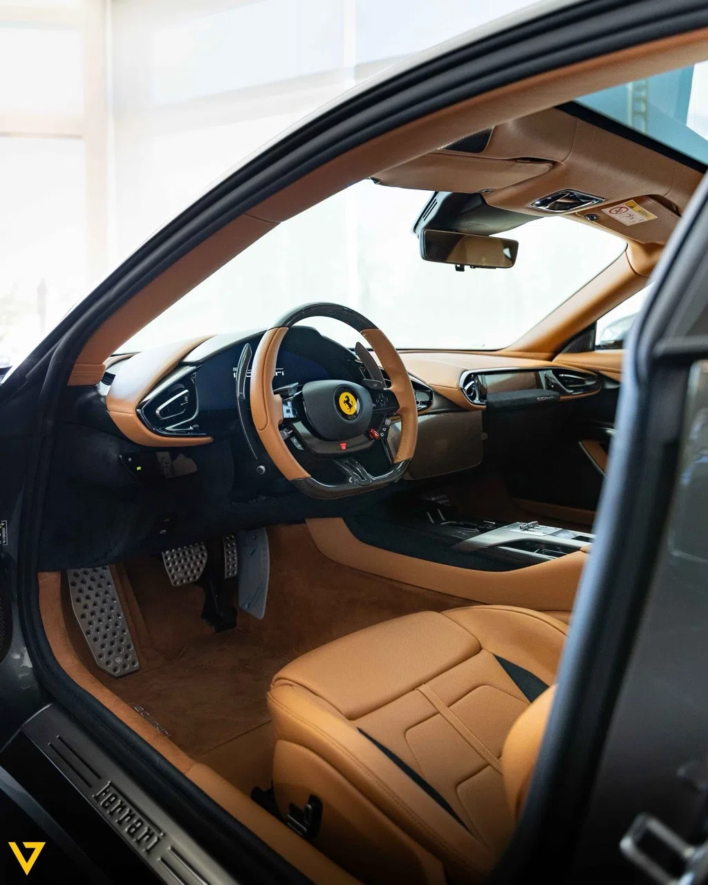 Ferrari 12 Cilindri interior, Cuoio 4609