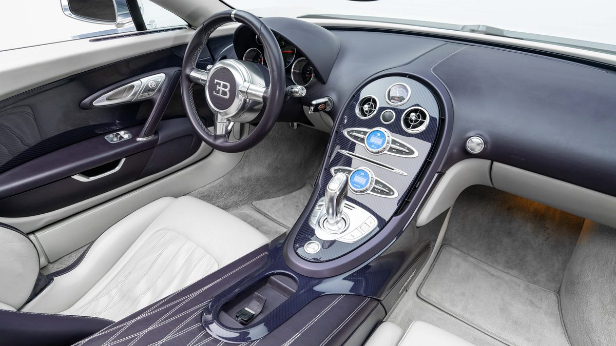 2014 Bugatti Veyron Grand Sport Vitesse, 4/16