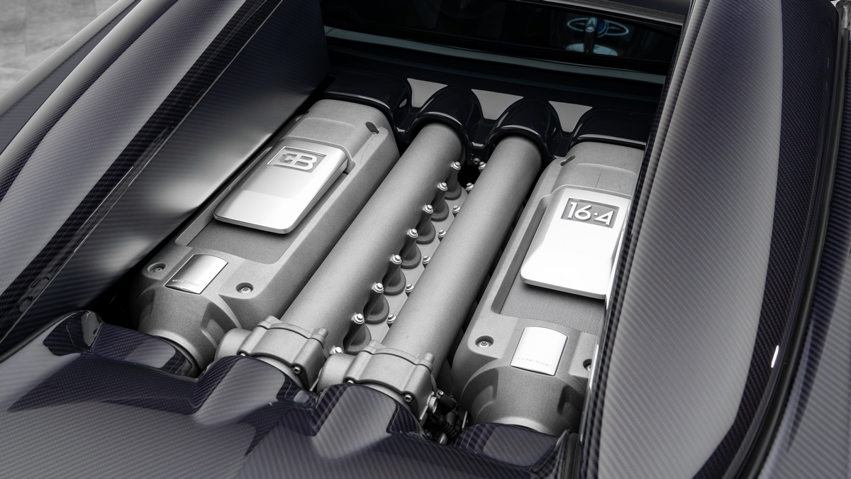 2014 Bugatti Veyron Grand Sport Vitesse, 6/16