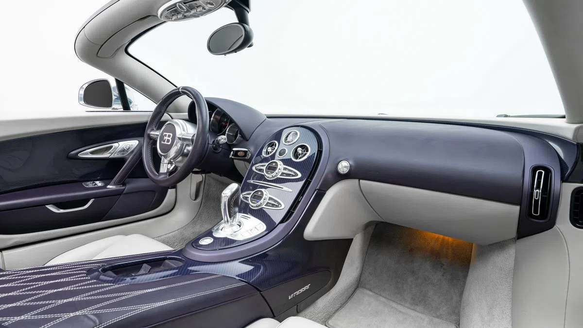 2014 Bugatti Veyron Grand Sport Vitesse interior