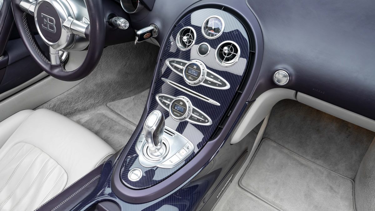 2014 Bugatti Veyron Grand Sport Vitesse, 12/16