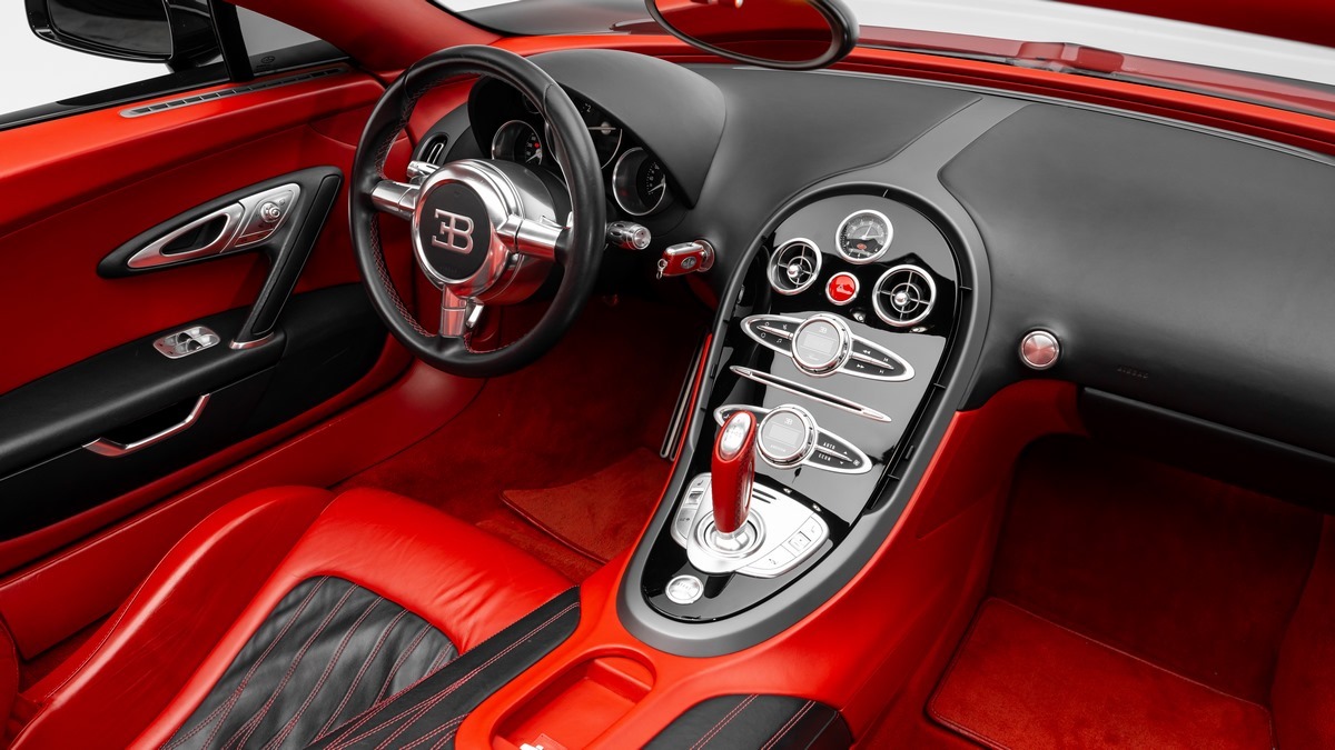 2011 Bugatti Veyron Grand Sport, 3/16