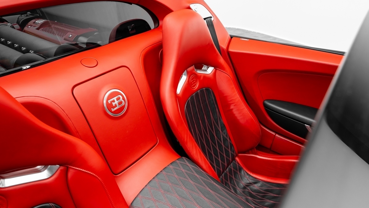 2011 Bugatti Veyron Grand Sport, 10/16