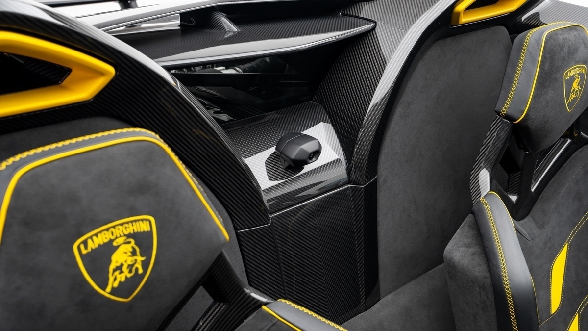 2017 Lamborghini Centenario LP770-4 Roadster, 7/15