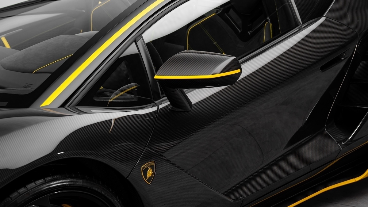 2017 Lamborghini Centenario LP770-4 Roadster, 13/15