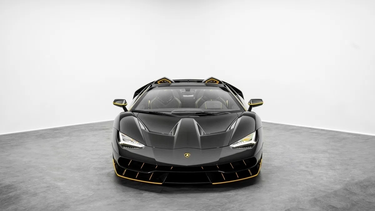 2017 Lamborghini Centenario LP770-4 Roadster for sale, exterior, Glossy Carbon Fibre / Yellow