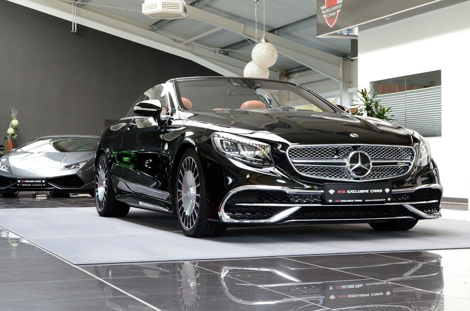 2017 Mercedes-Maybach S 650 Cabrio 1 of 300
