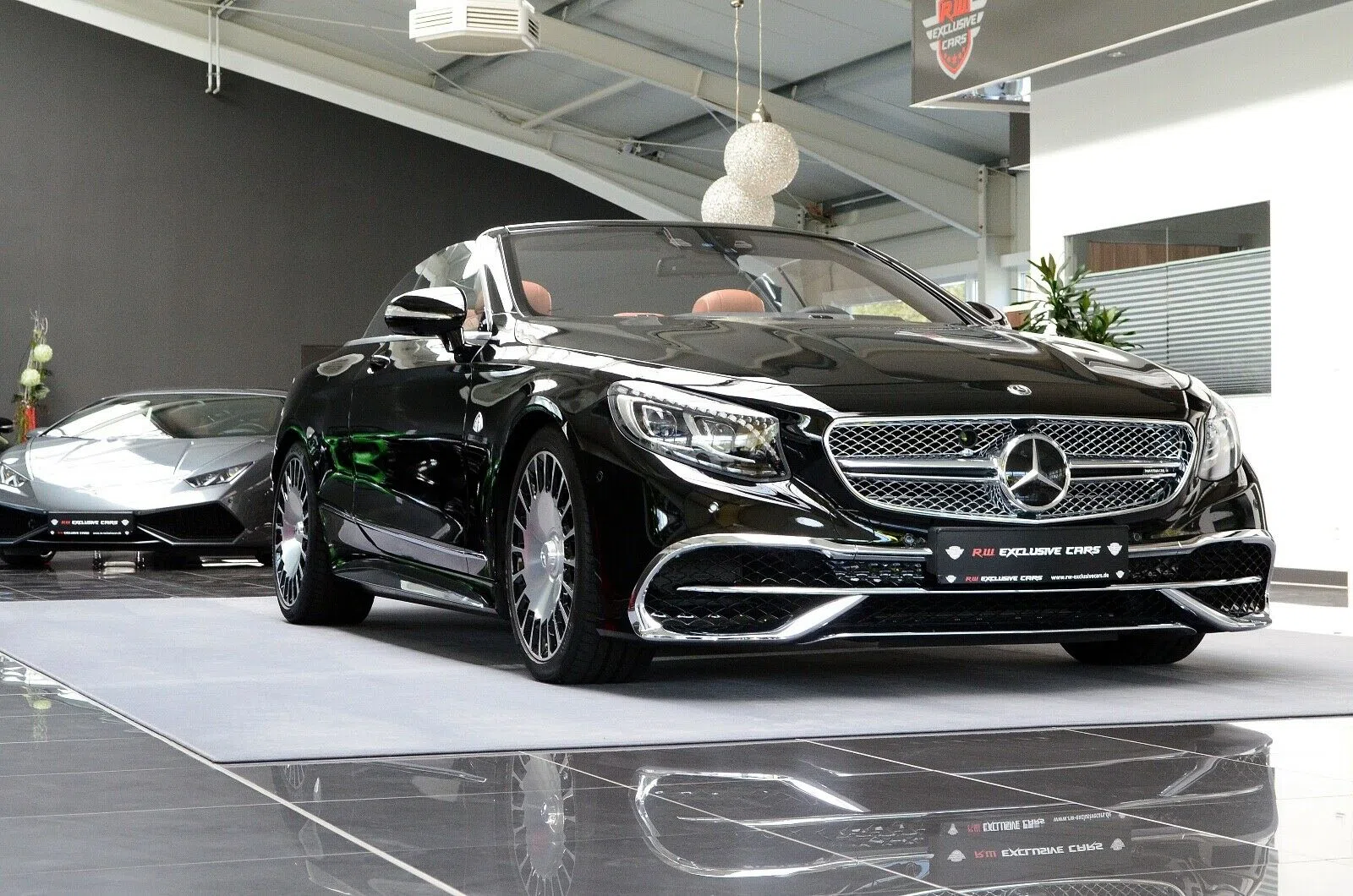 2017 Mercedes-Maybach S 650 Cabrio 1 of 300