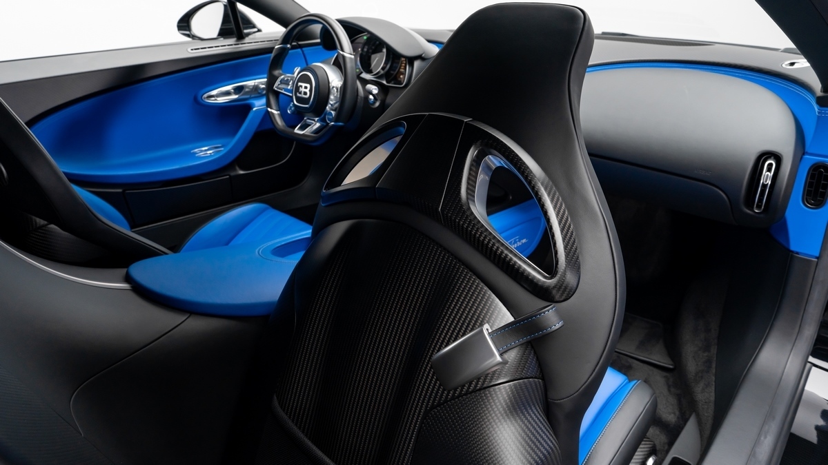 2018 Bugatti Chiron, 8/16