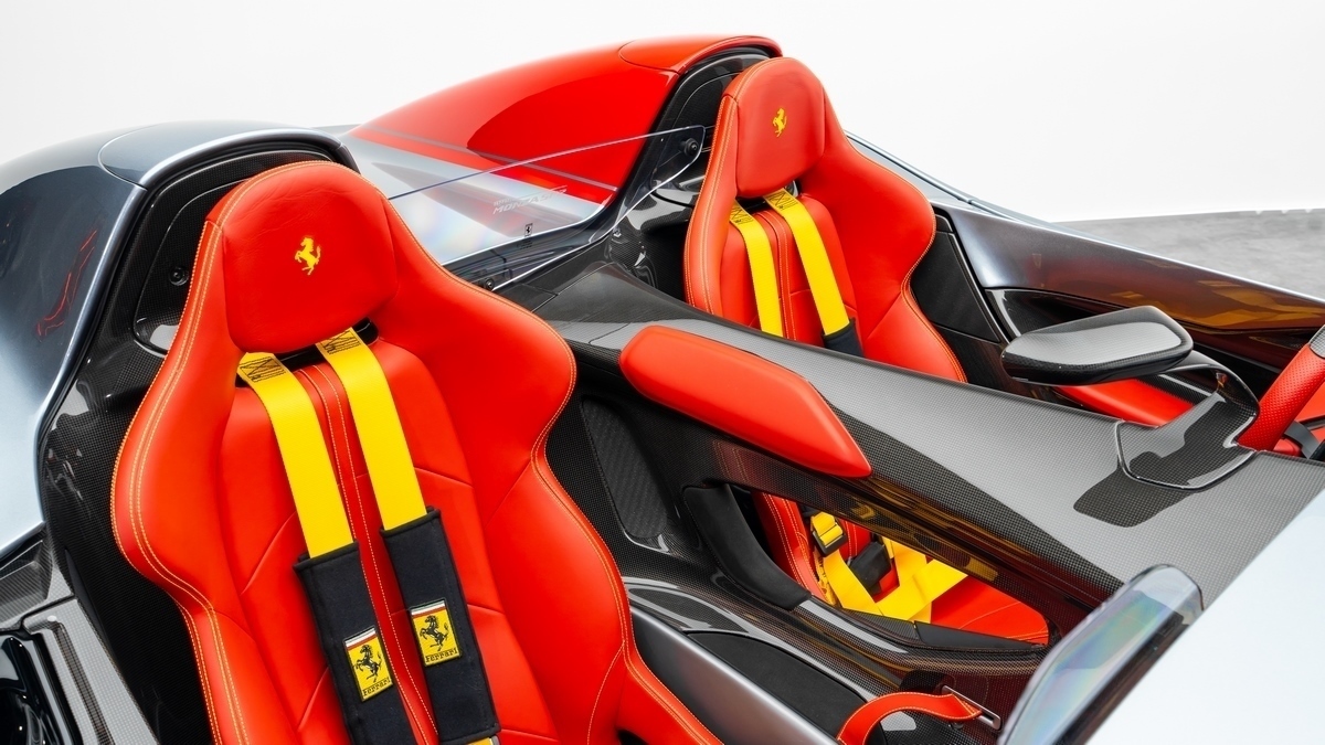 2022 Ferrari Monza SP2, 9/18