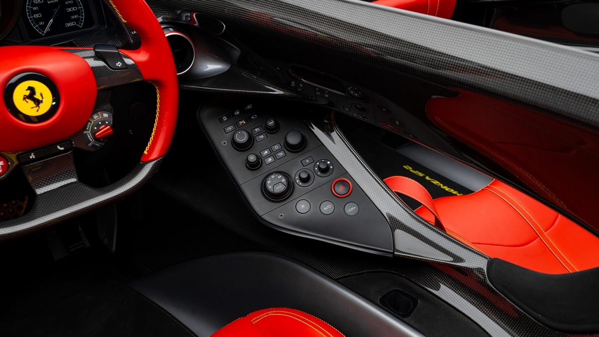 2022 Ferrari Monza SP2, 13/18