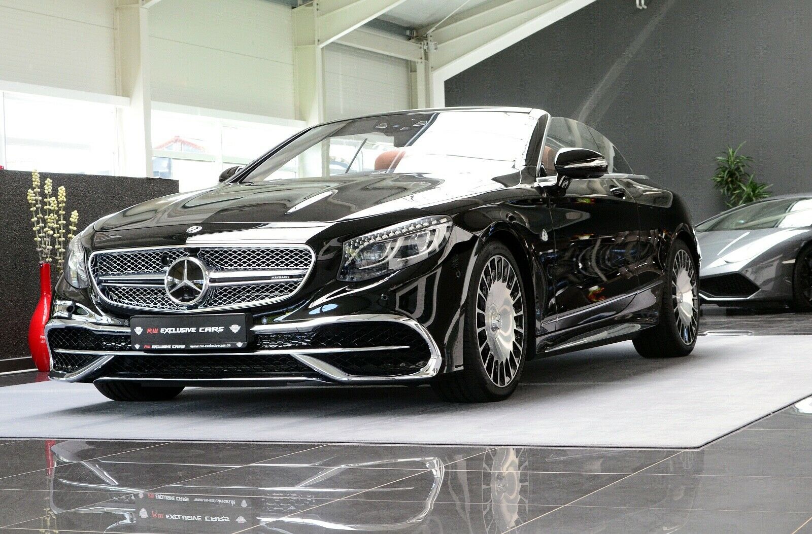 2017 Mercedes-Maybach S 650 Cabrio 1 of 300, 8/37
