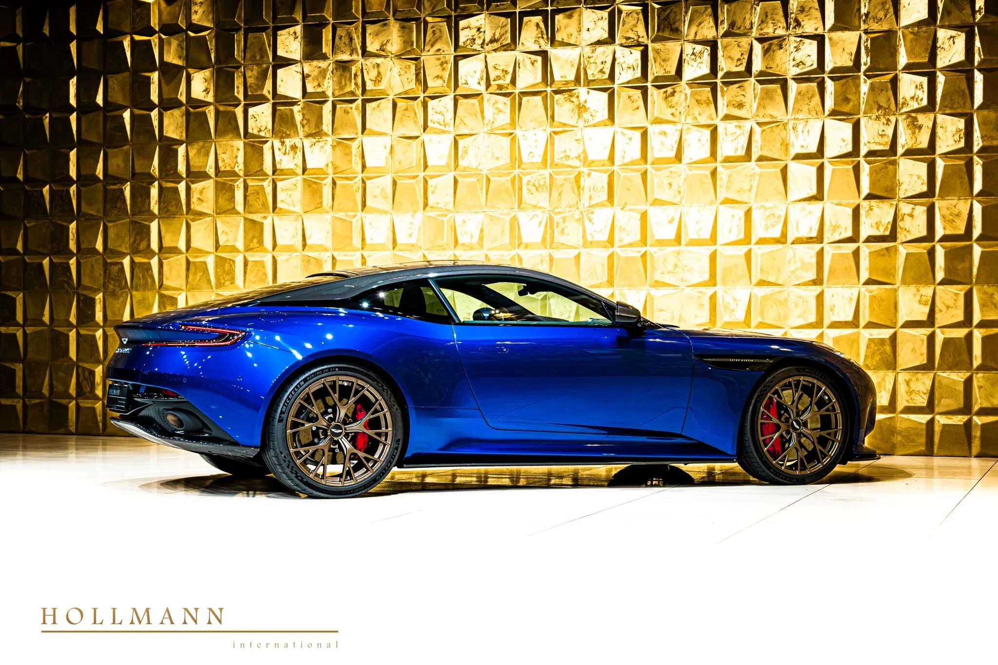 2024 Aston Martin DB12 Coupé for sale, exterior, Q Ion Blue