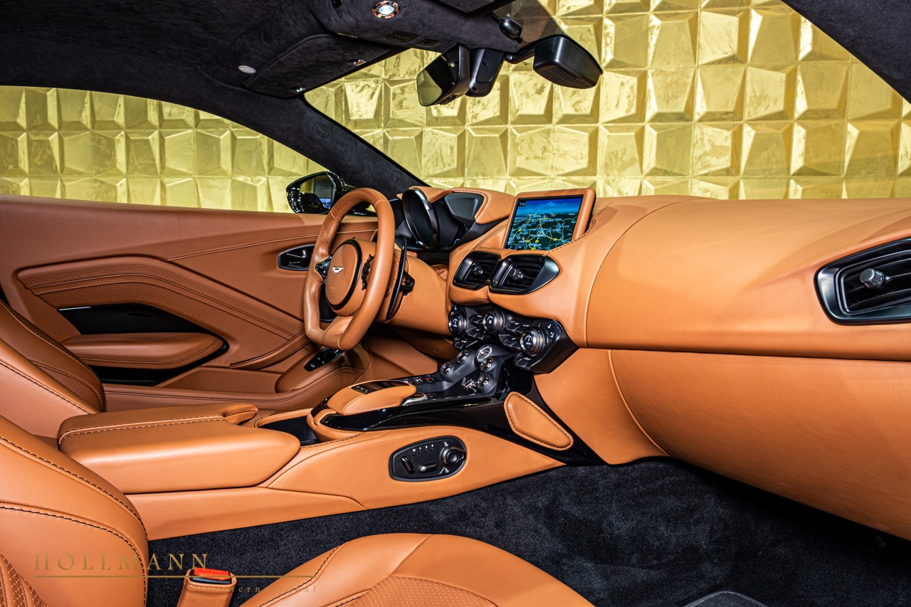 2023 Aston Martin V12 Vantage, 2/13