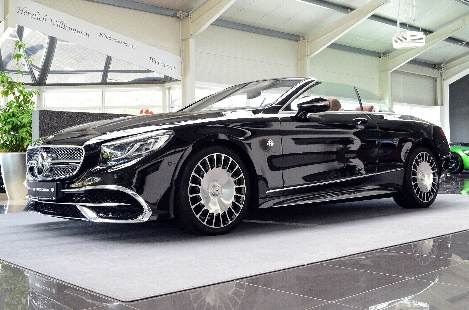 2017 Mercedes-Maybach S 650 Cabrio 1 of 300, 10/37