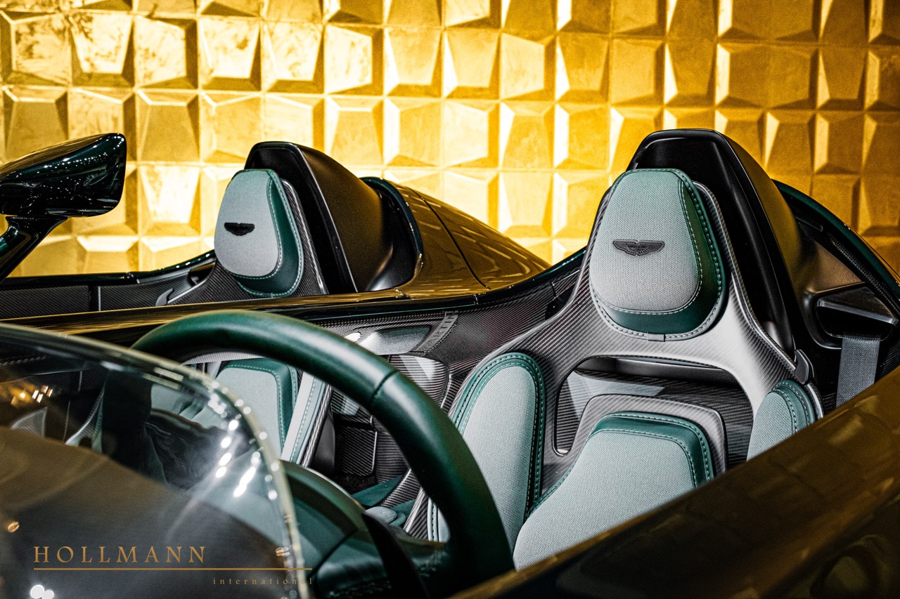 2021 Aston Martin V12 Speedster, 6/18