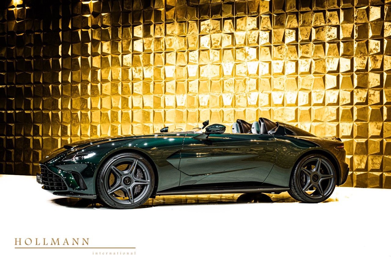 2021 Aston Martin V12 Speedster, 12/18