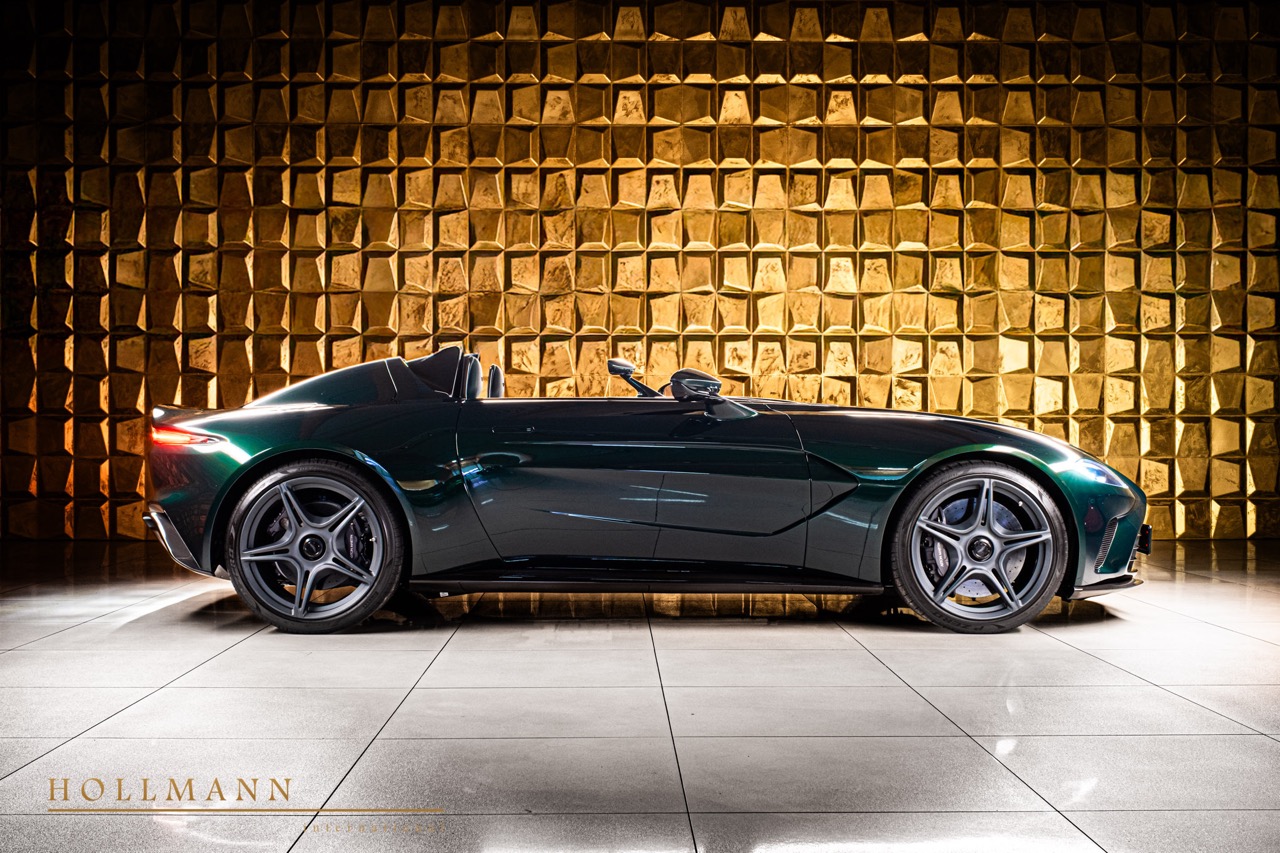2021 Aston Martin V12 Speedster, 16/18