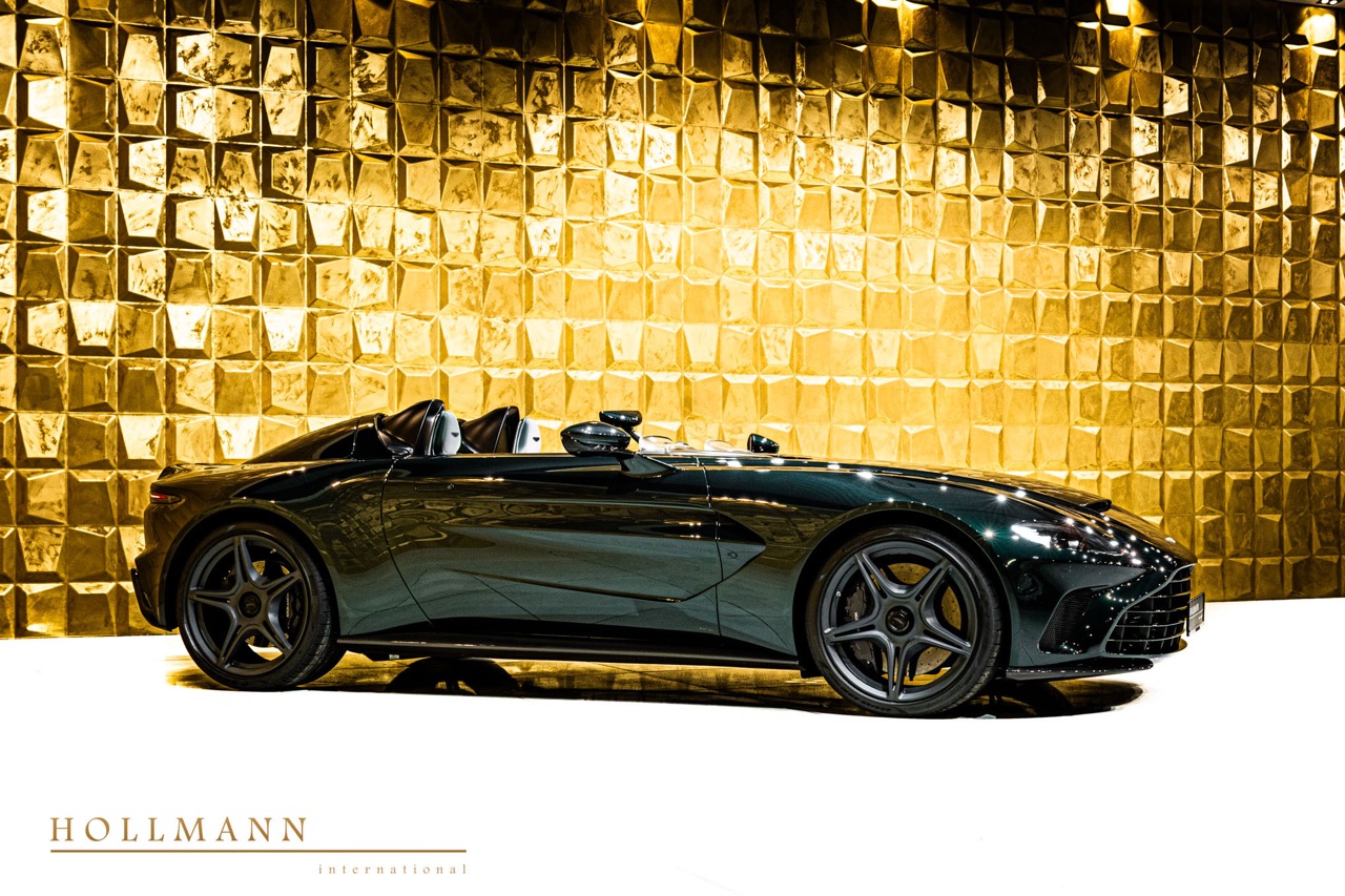 2021 Aston Martin V12 Speedster, 17/18