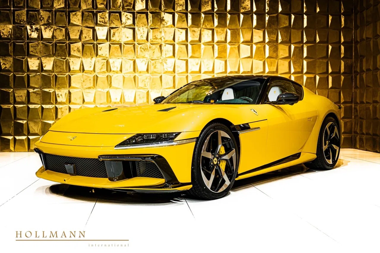 2026 Ferrari 12Cilindri for sale, exterior, Gitalo Triplo Strato