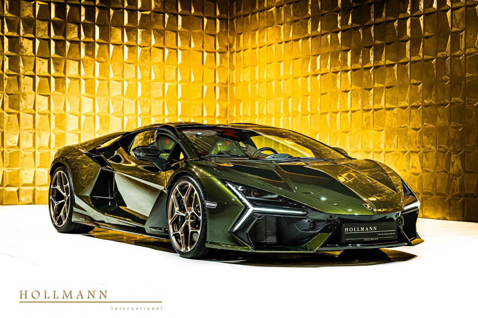 2026 Lamborghini Revuelto