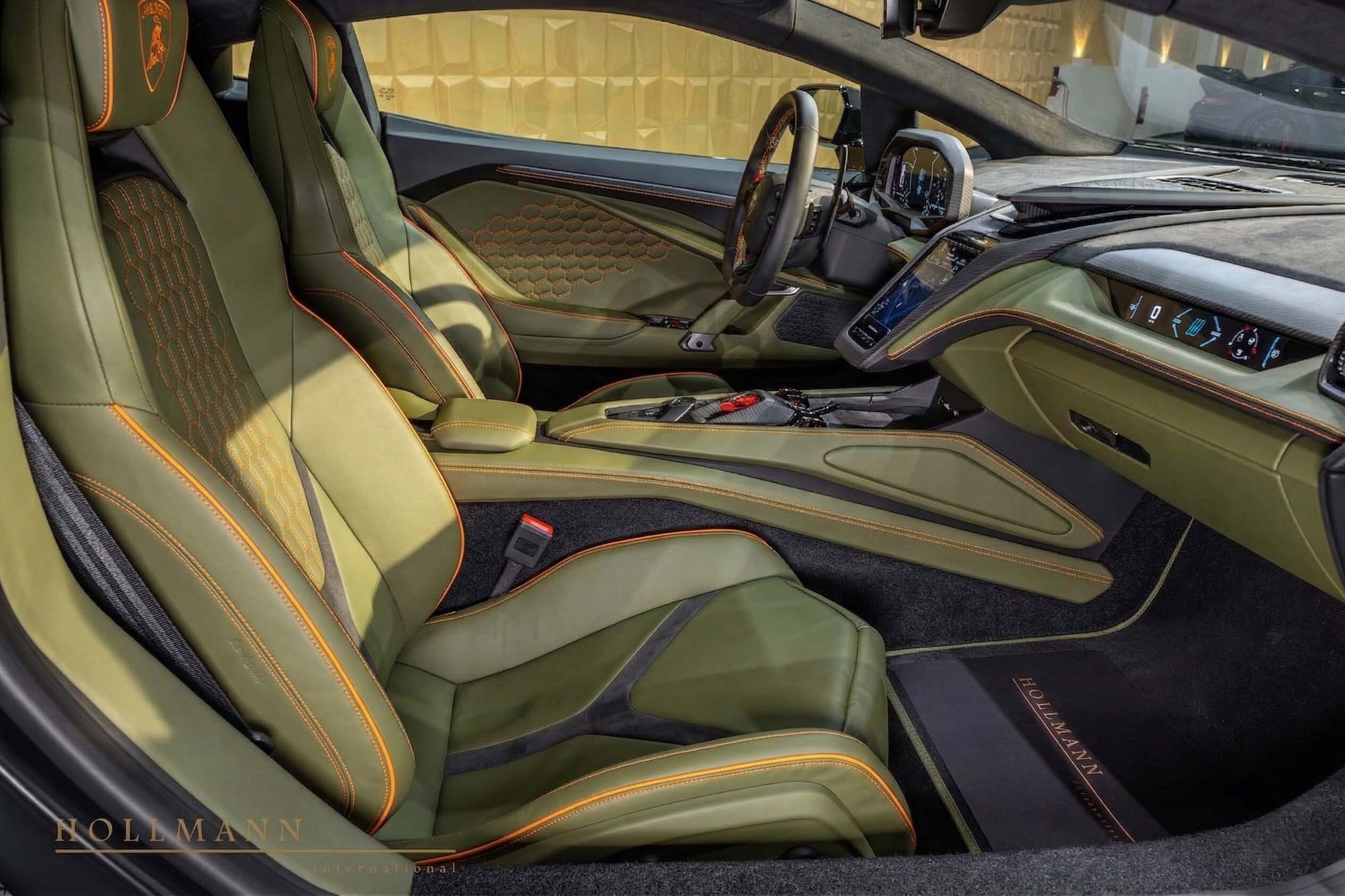 2026 Lamborghini Revuelto, 4/8
