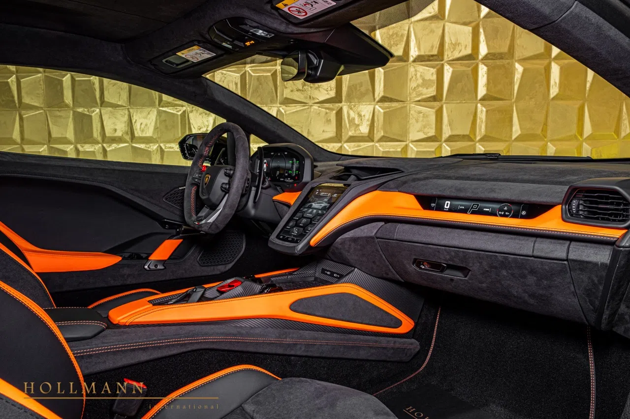 2026 Lamborghini Temerario interior