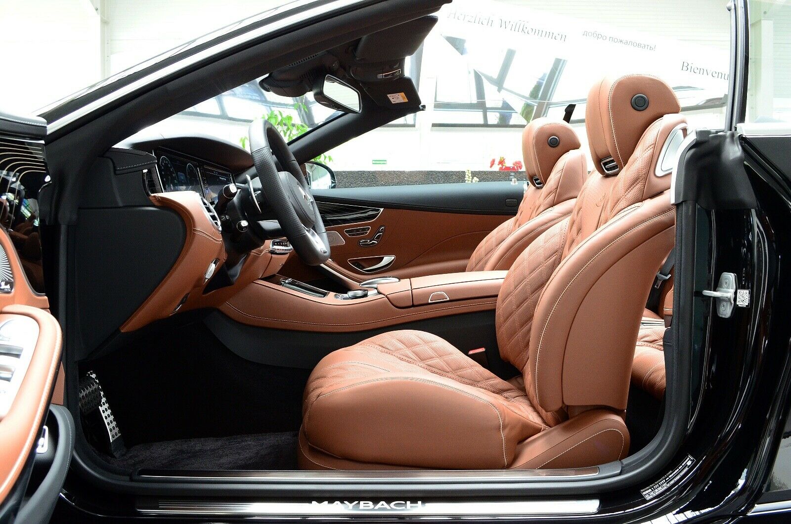 2017 Mercedes-Maybach S 650 Cabrio 1 of 300, 19/37