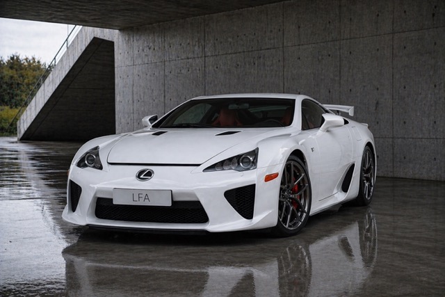 2011 Lexus LFA, 4/4