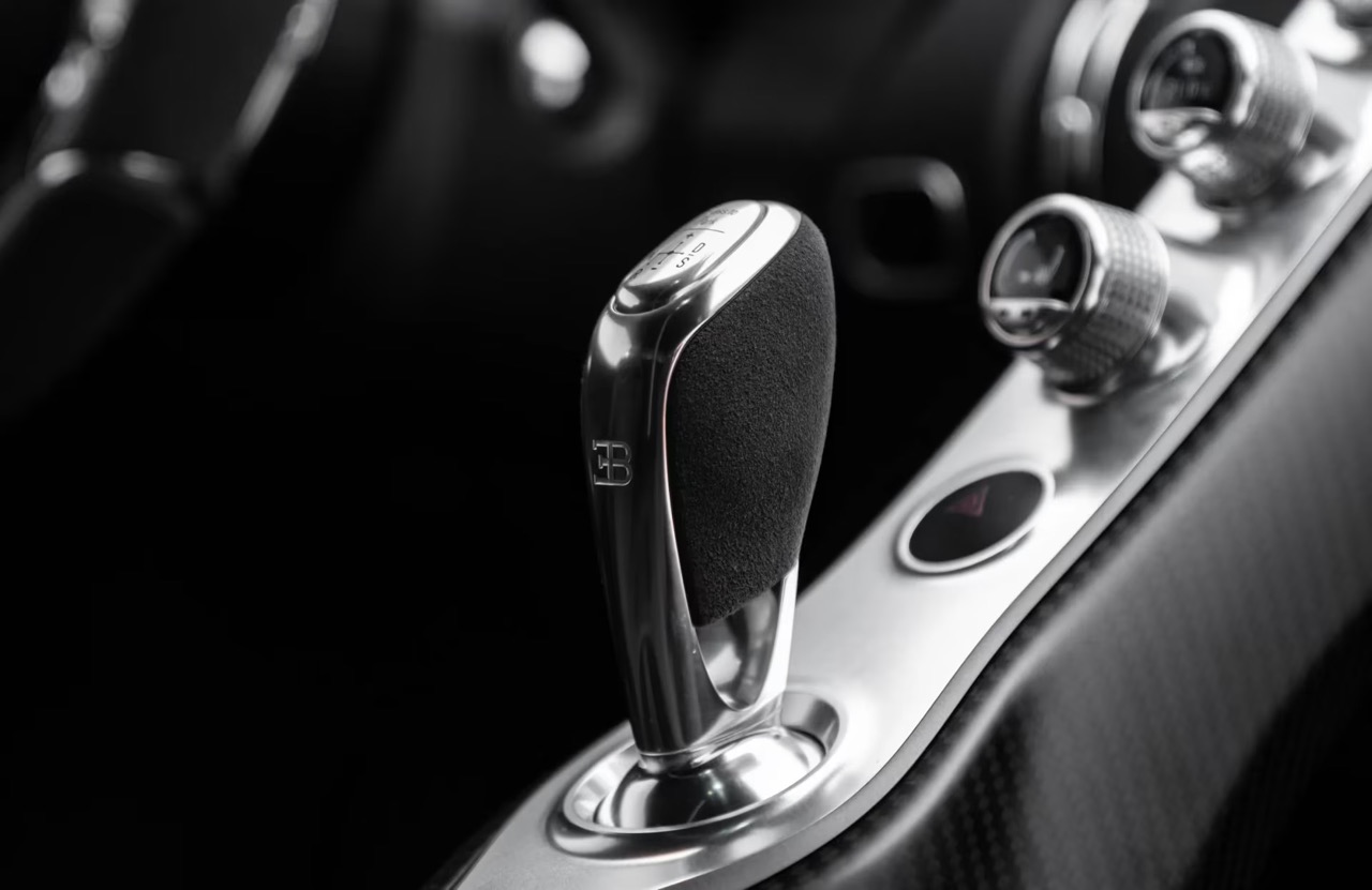 2021 Bugatti Chiron Pur Sport, 3/15