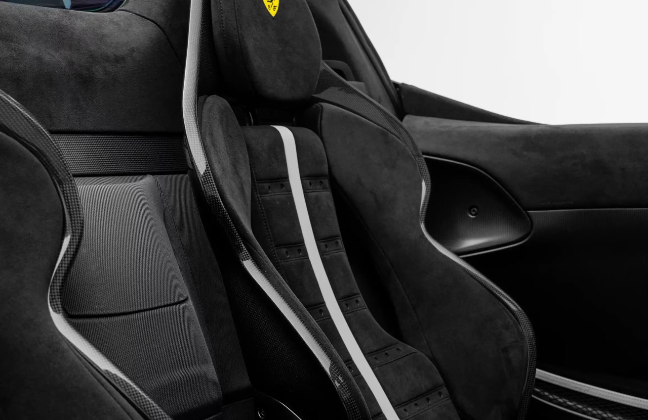 2025 Ferrari SF90 XX Spider, 15/18