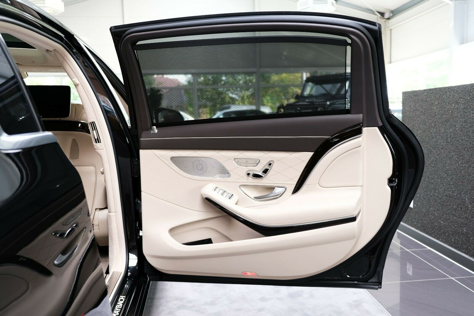 2017 Mercedes-Maybach S 650, 3/30
