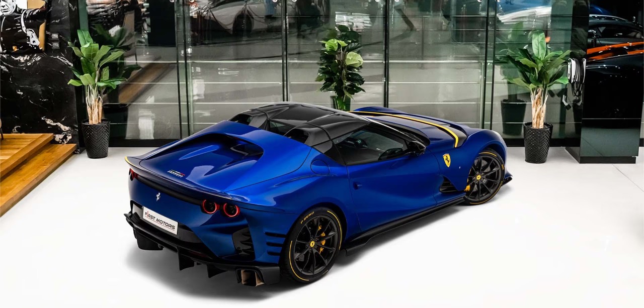 2023 Ferrari 812 Competizione Aperta, 13/13
