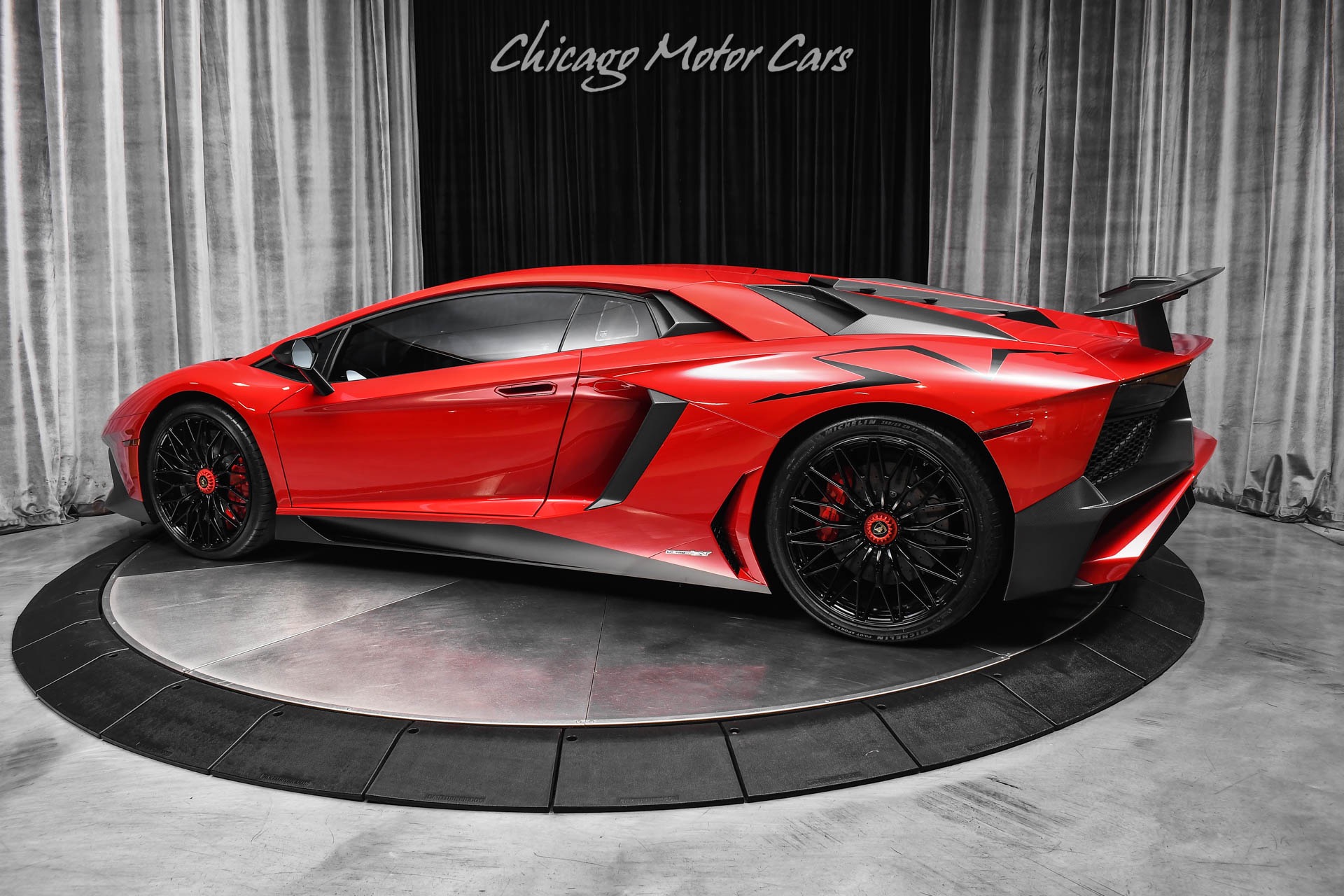 2016 Lamborghini Aventador SV, 2/9