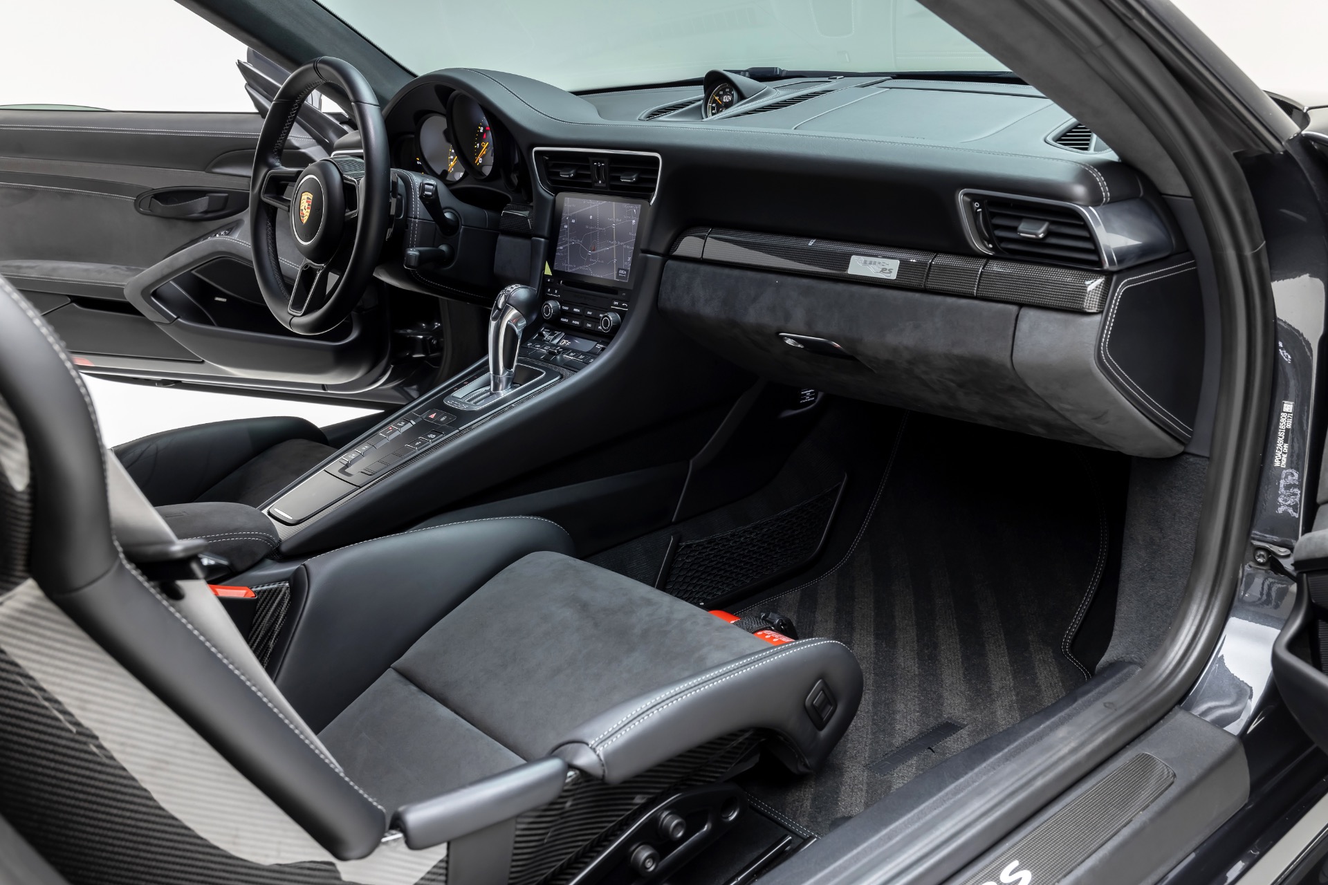 2018 Porsche 911 GT2 RS, 2/14
