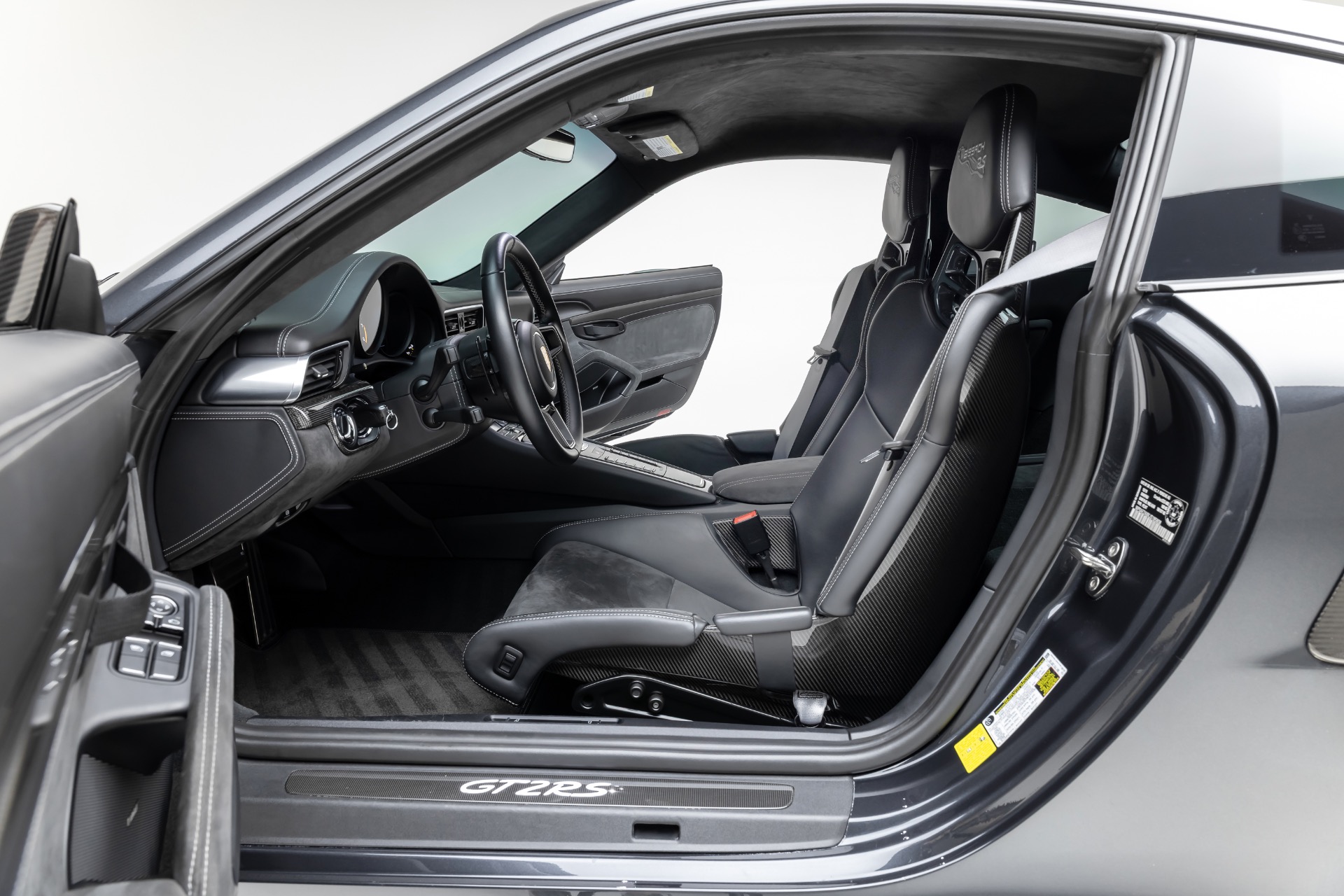 2018 Porsche 911 GT2 RS, 8/14