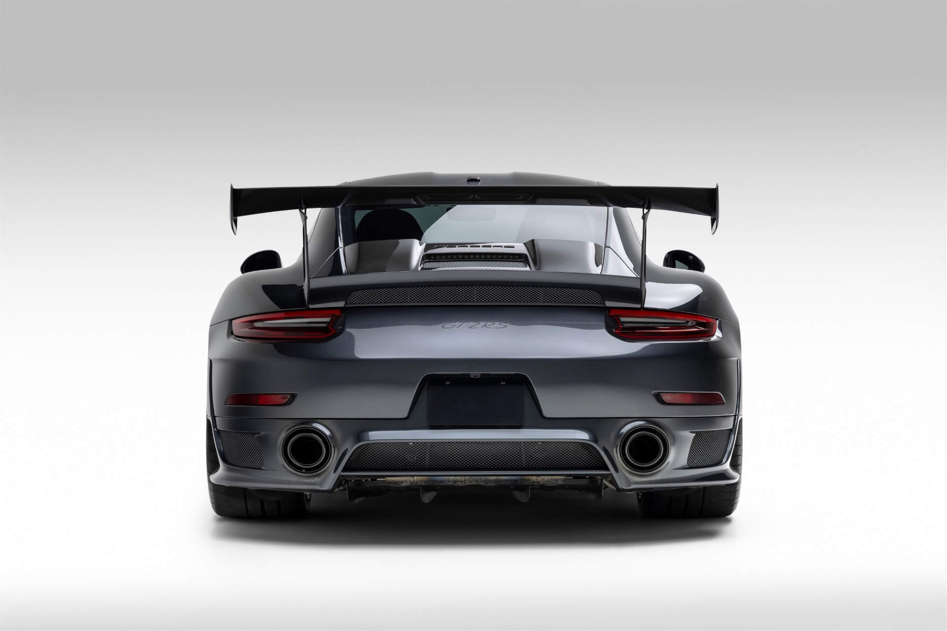 2018 Porsche 911 GT2 RS, 12/14