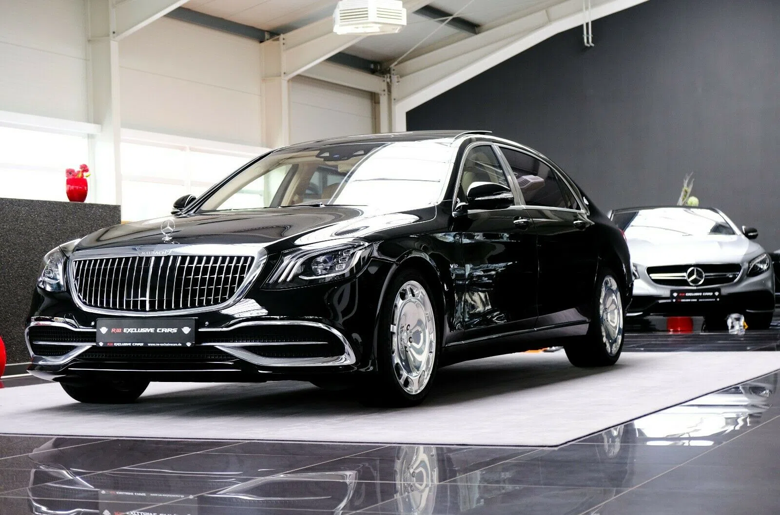 2017 Mercedes-Maybach S 650 for sale, exterior, Black