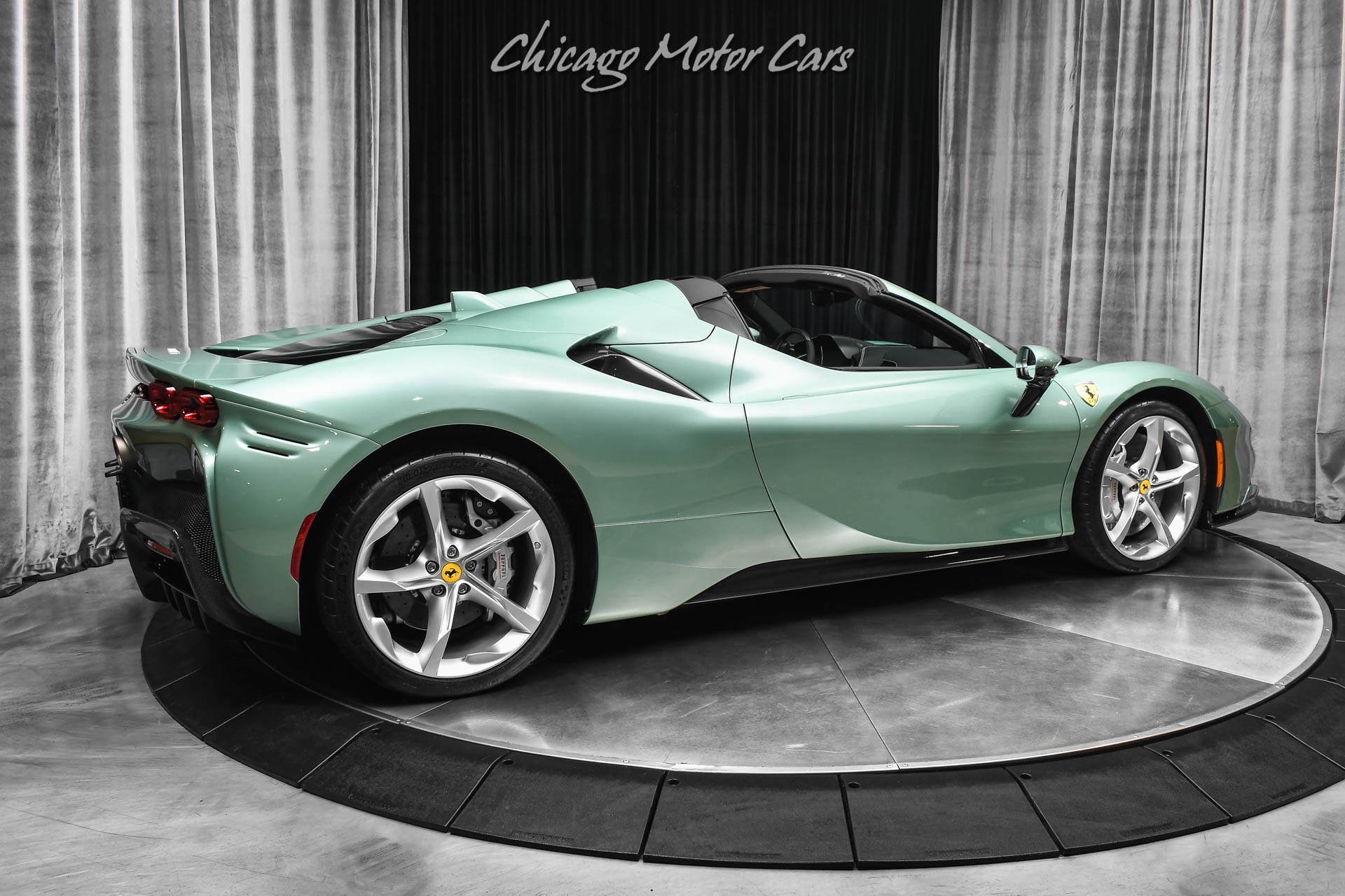 2025 Ferrari SF90 Spider, 10/12
