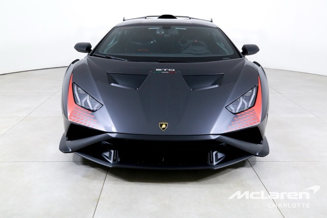 2022 Lamborghini Huracan STO